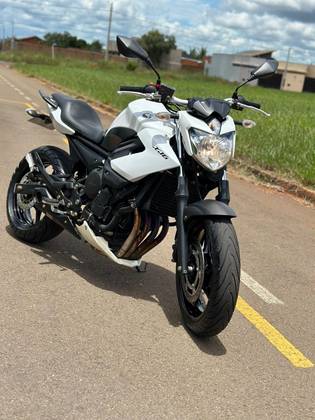 YAMAHA XJ6 N 
